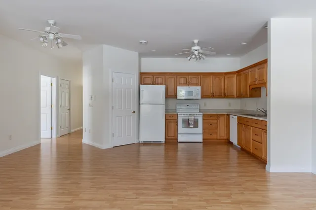 $429,000 | 171 Garden Circle, Unit 108, St. Albans Town, VT 05478