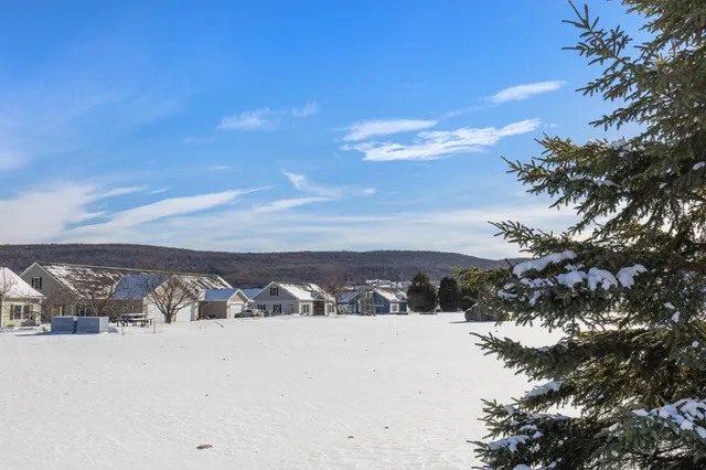 $429,000 | 171 Garden Circle, Unit 108, St. Albans Town, VT 05478