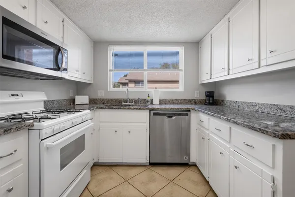 $3,500 | 3208 Twinberry Cove, Unit A, Austin, TX 78746