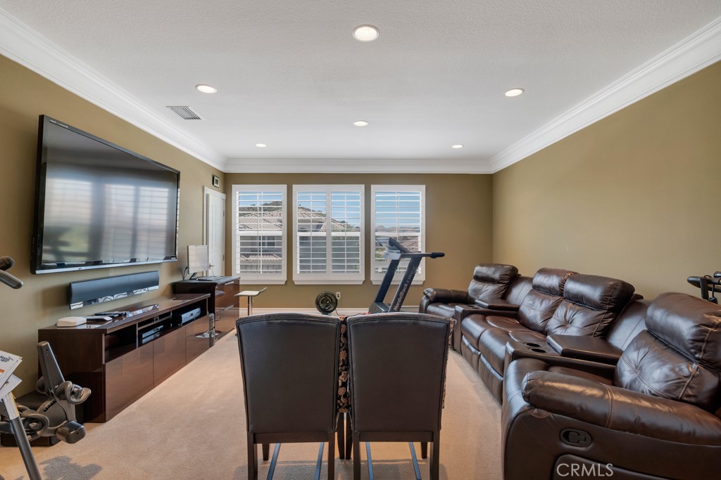20333 Vía Cellini Porter Ranch, CA 91326 - Photo 37 of 66