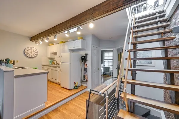 $3,300 | 24 Bradford Street, Unit 3, Boston, MA 02118