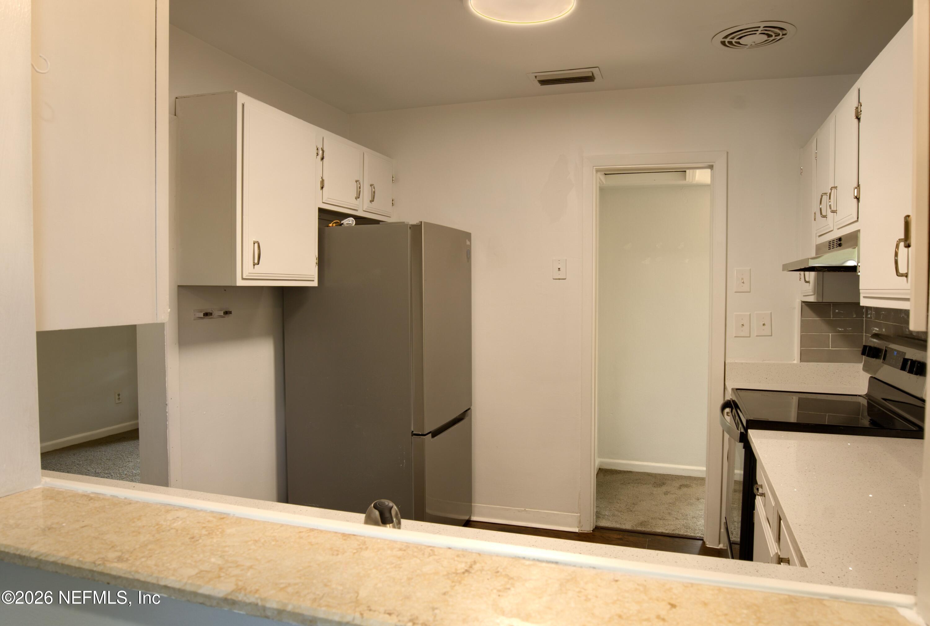 1370 Labelle Street Jacksonville, FL 32205 - Photo 6 of 27 KitchenFridge