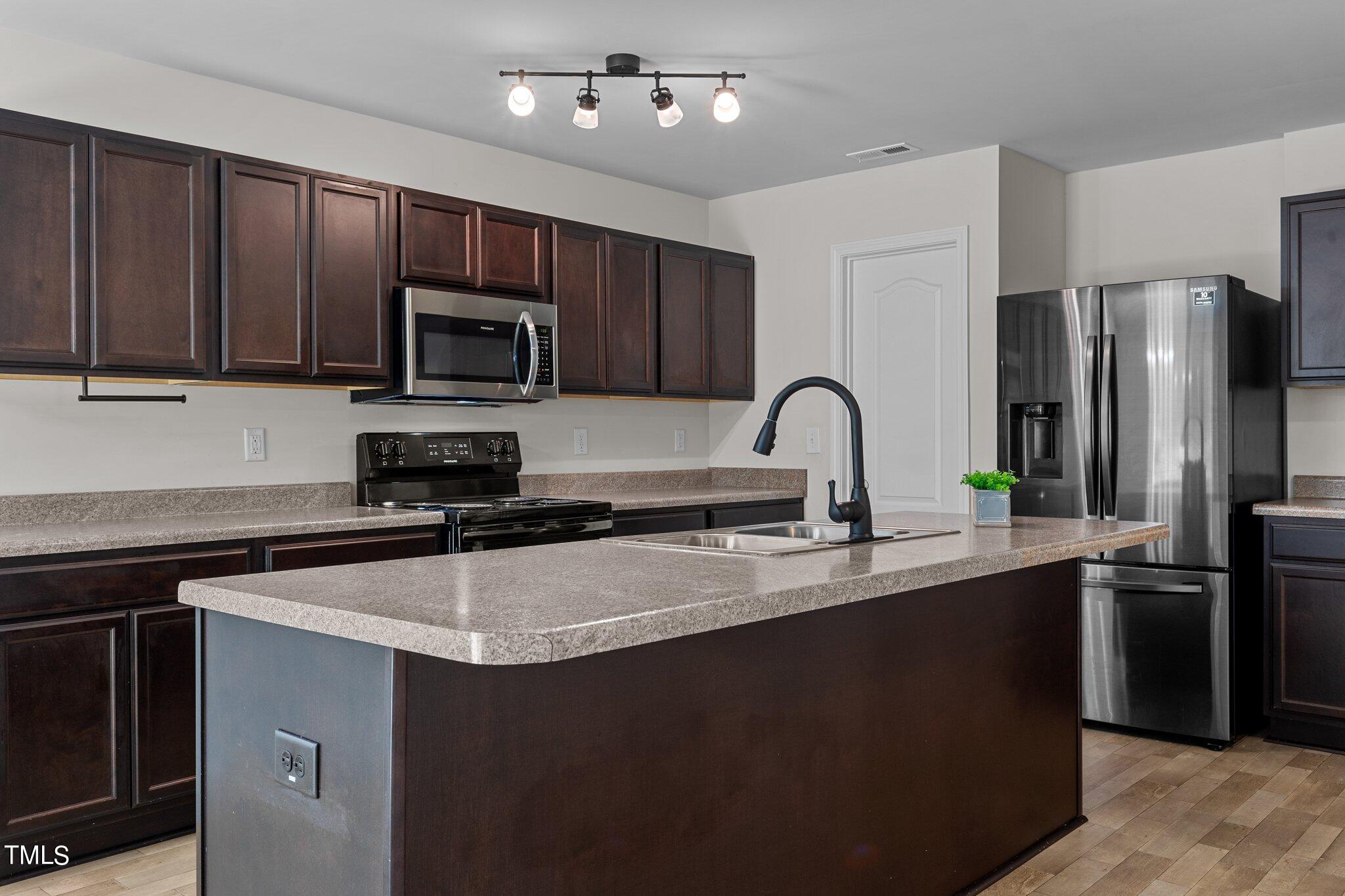 546 Old Salem Drive Spring Lake, NC 28390 - Photo 13 of 28 38-web-or-mls-AZ3A9646