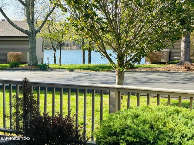 $225,000 | 7 Lakeshore Circle, Unit 141, Crossville, TN 38558