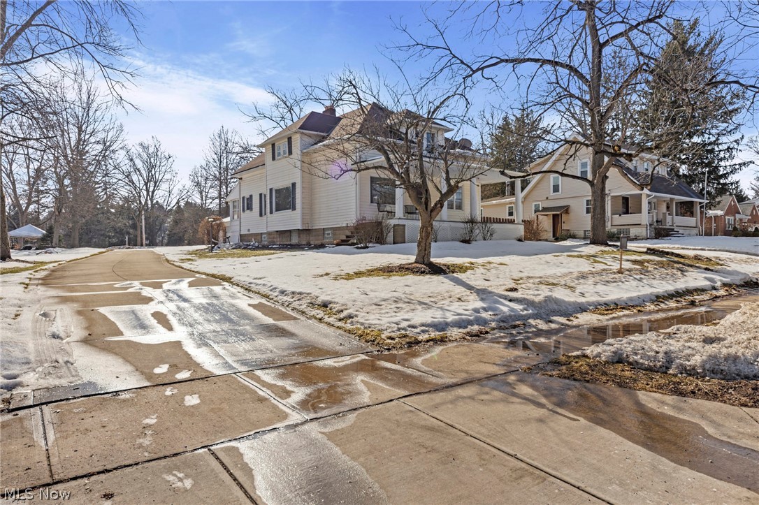 6312 East Pleasant Valley Road Independence, OH 44131 - Photo 4 of 50
