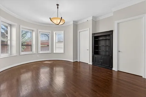 $595,000 | 4900 Central Street, Unit 104, Kansas City, MO 64112