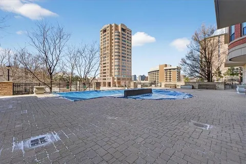 $595,000 | 4900 Central Street, Unit 104, Kansas City, MO 64112