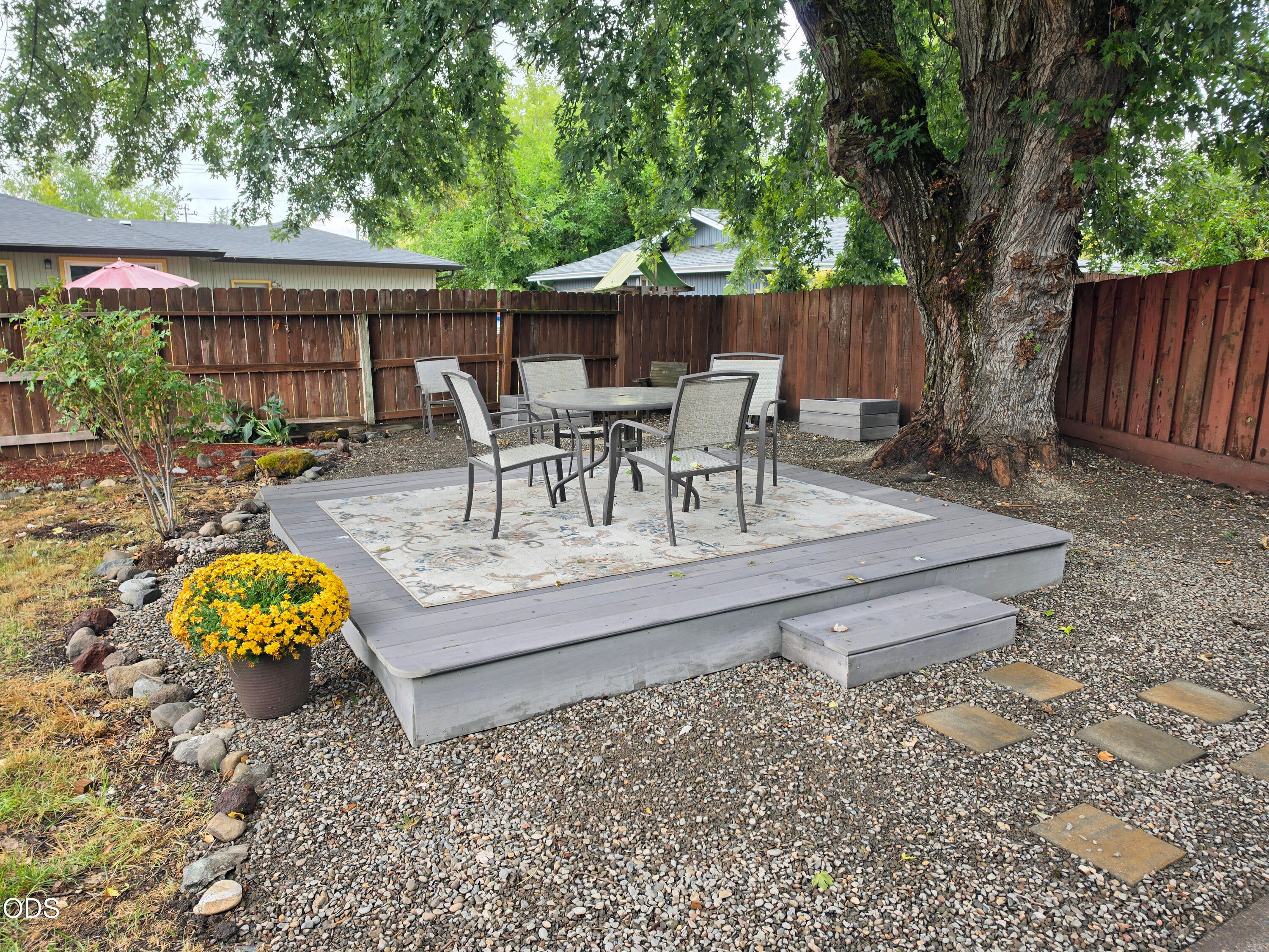 1874 Mary's Way Central Point, OR 97502 - Photo 31 of 33 Gallery Image 31
