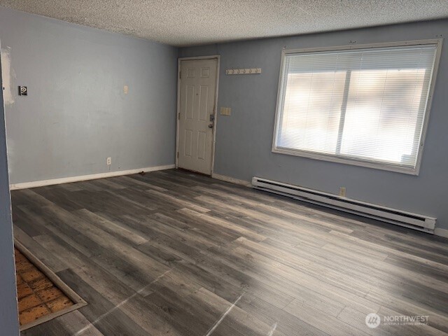 7464 South 118th Place Seattle, WA 98178 - Photo 6 of 13