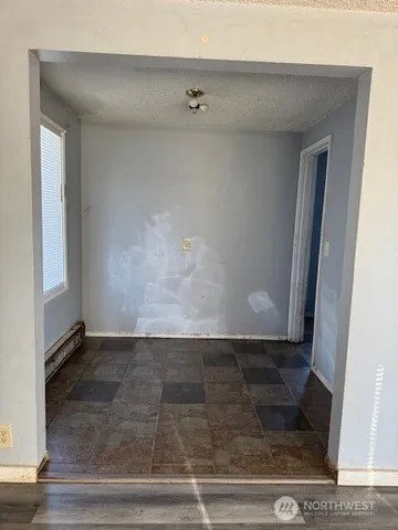 $449,950 | 7464 South 118th Place, Seattle, WA 98178