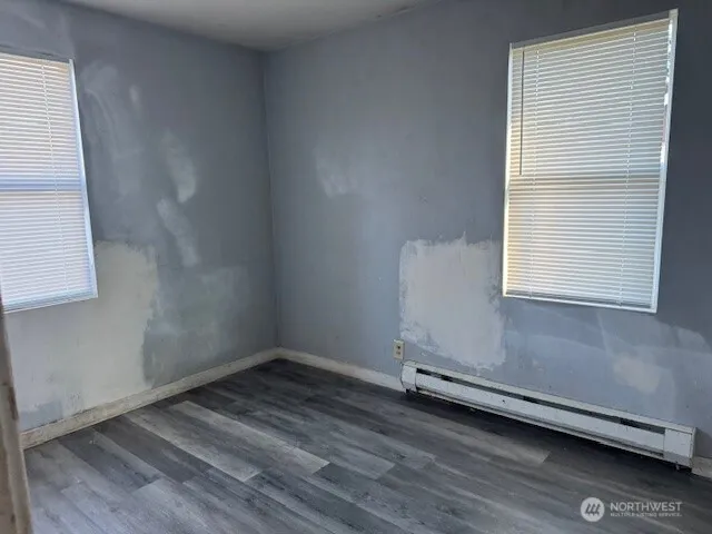 $449,950 | 7464 South 118th Place, Seattle, WA 98178