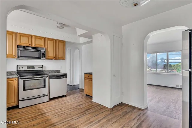 $229,000 | 211 Shaker Road, Albany, NY 12211