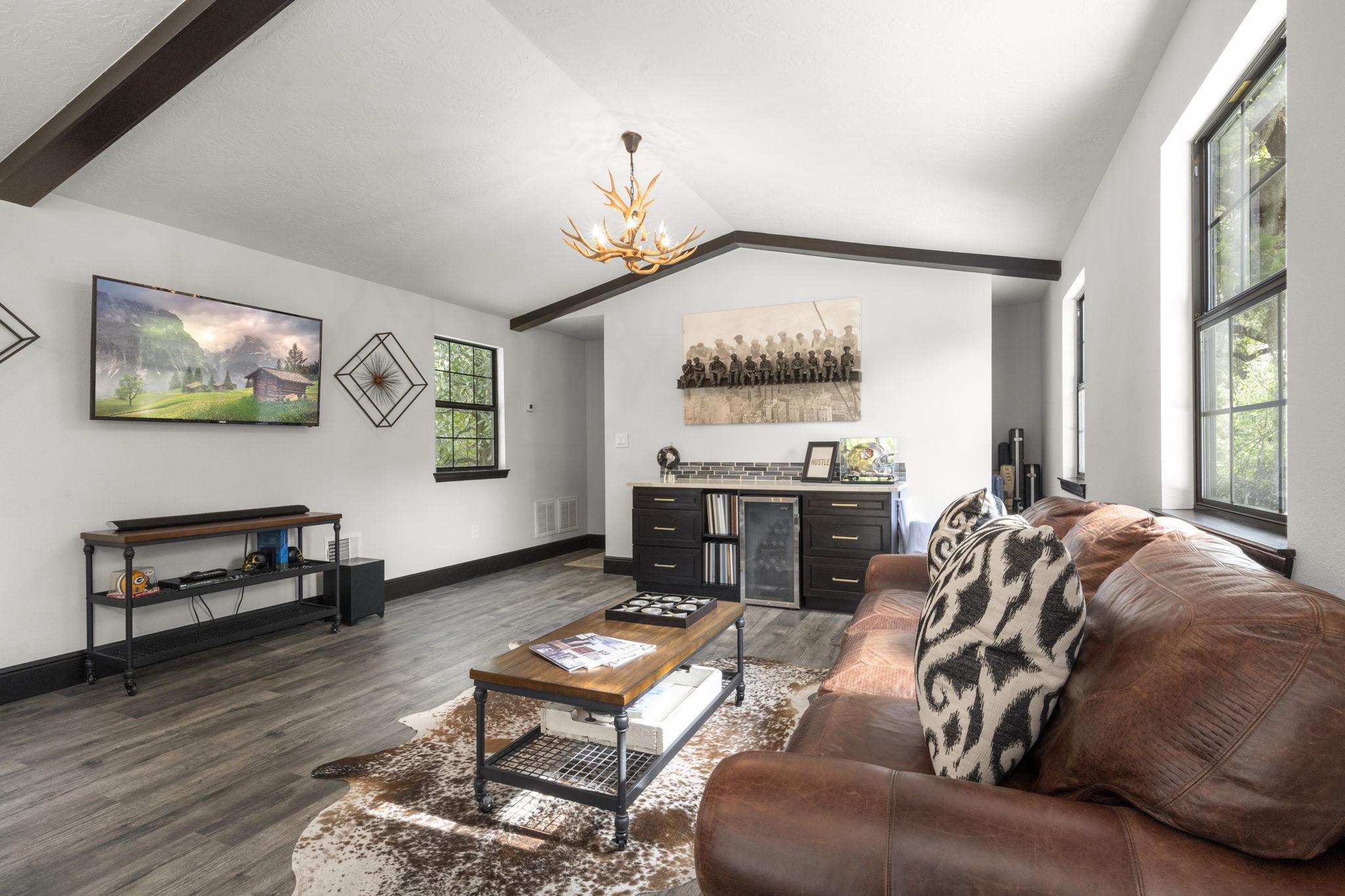 8555 Matthews Lane Magnolia, TX 77354 - Photo 32 of 37 a living room with furniture and a window