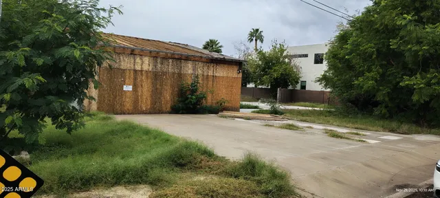 $300,000 | 2810 North 29th Place, Phoenix, AZ 85008