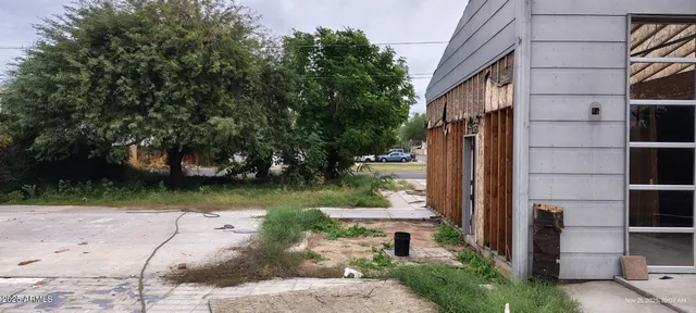 $300,000 | 2810 North 29th Place, Phoenix, AZ 85008