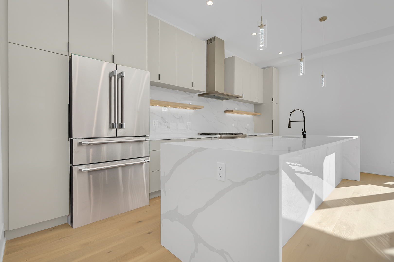 505 West Elm Street, Unit 1 Chicago, IL 60610 - Photo 7 of 27