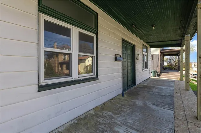 a view of front door of house