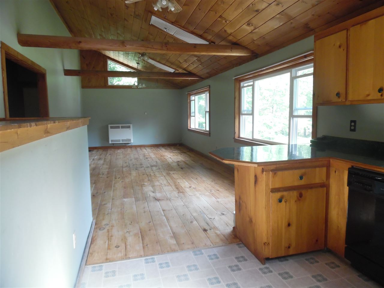 28 Old Railroad Road Hillsborough, NH 03244 - Photo 11 of 23 Gallery Image 11