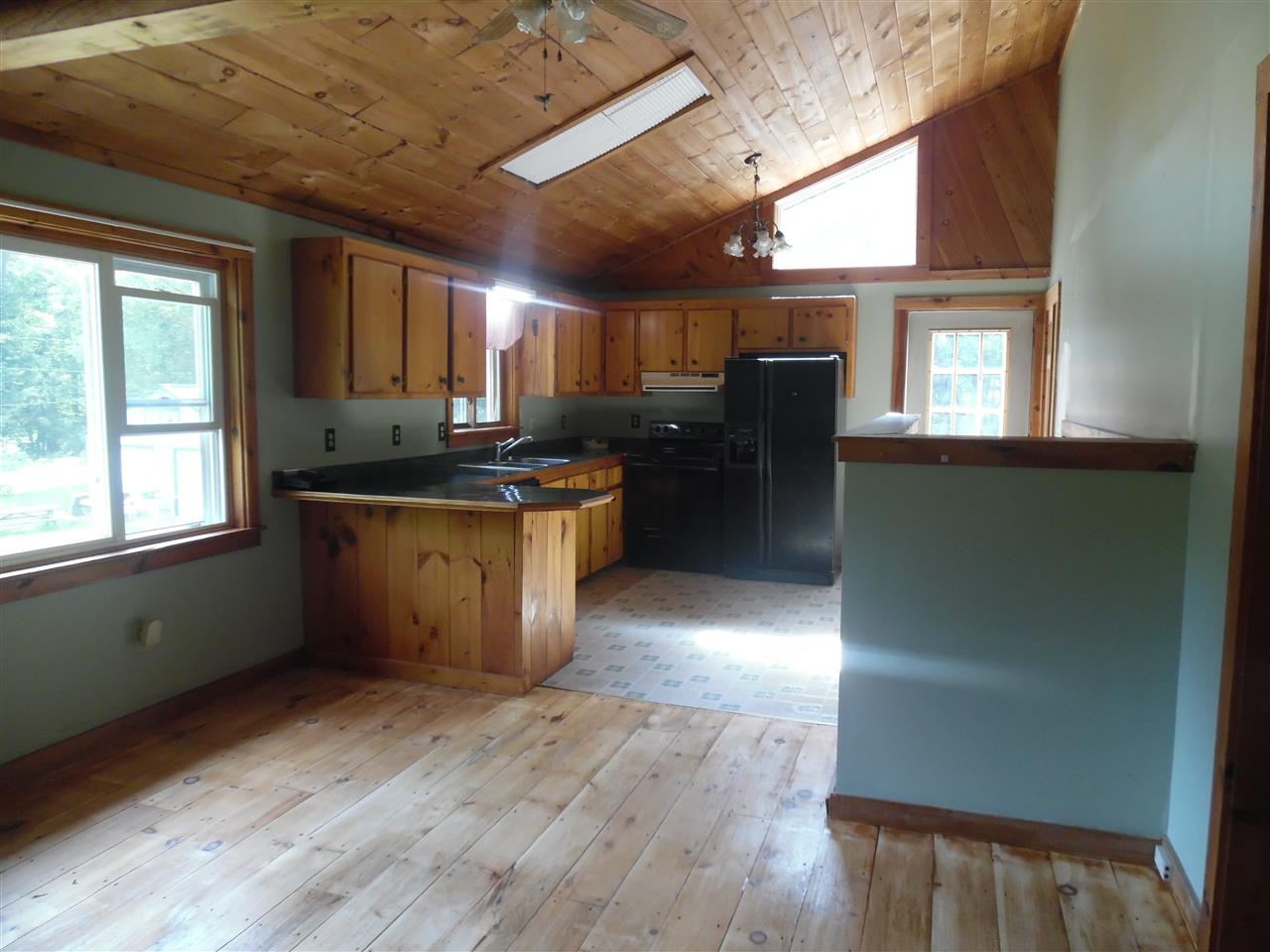 28 Old Railroad Road Hillsborough, NH 03244 - Photo 12 of 23 Gallery Image 12