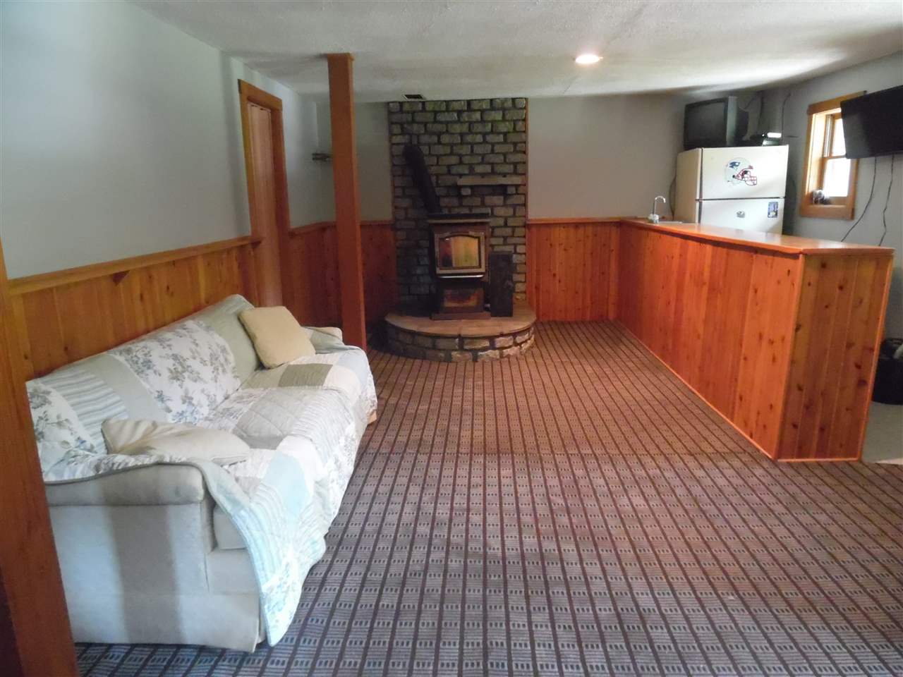28 Old Railroad Road Hillsborough, NH 03244 - Photo 17 of 23 Gallery Image 17