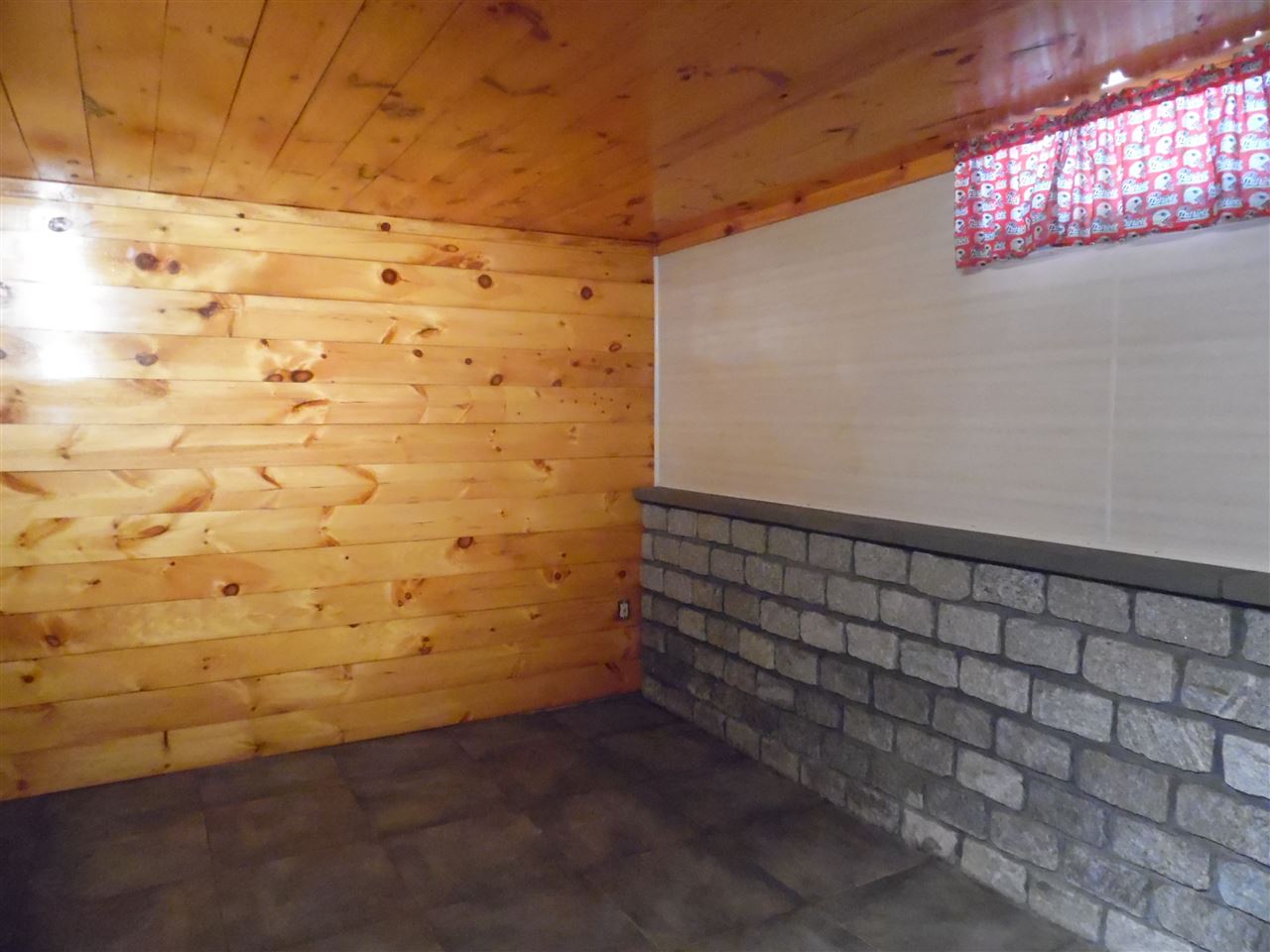 28 Old Railroad Road Hillsborough, NH 03244 - Photo 18 of 23 Gallery Image 18