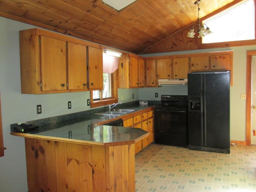 28 Old Railroad Road Hillsborough, NH 03244 - Photo 9 of 23 Gallery Image 9