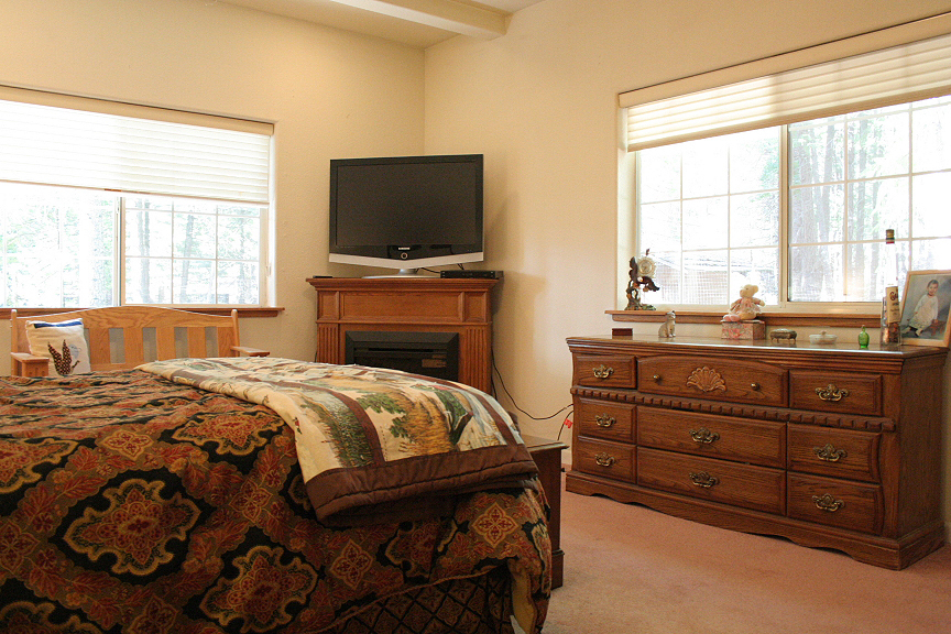 8657 McCumber Lk Road Shingletown, CA 96088 - Photo 15 of 46 Master Bedroom View