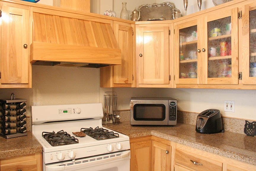 8657 McCumber Lk Road Shingletown, CA 96088 - Photo 10 of 46 Hickory Kitchen Cabinets