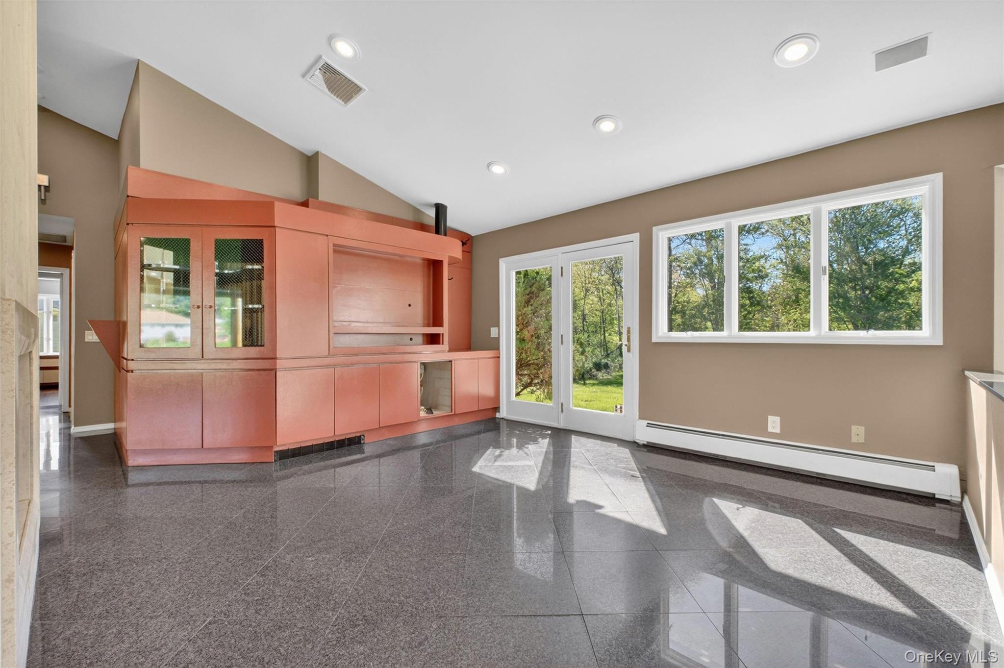 18 Millbank Road Poughkeepsie, NY 12603 - Photo 12 of 50