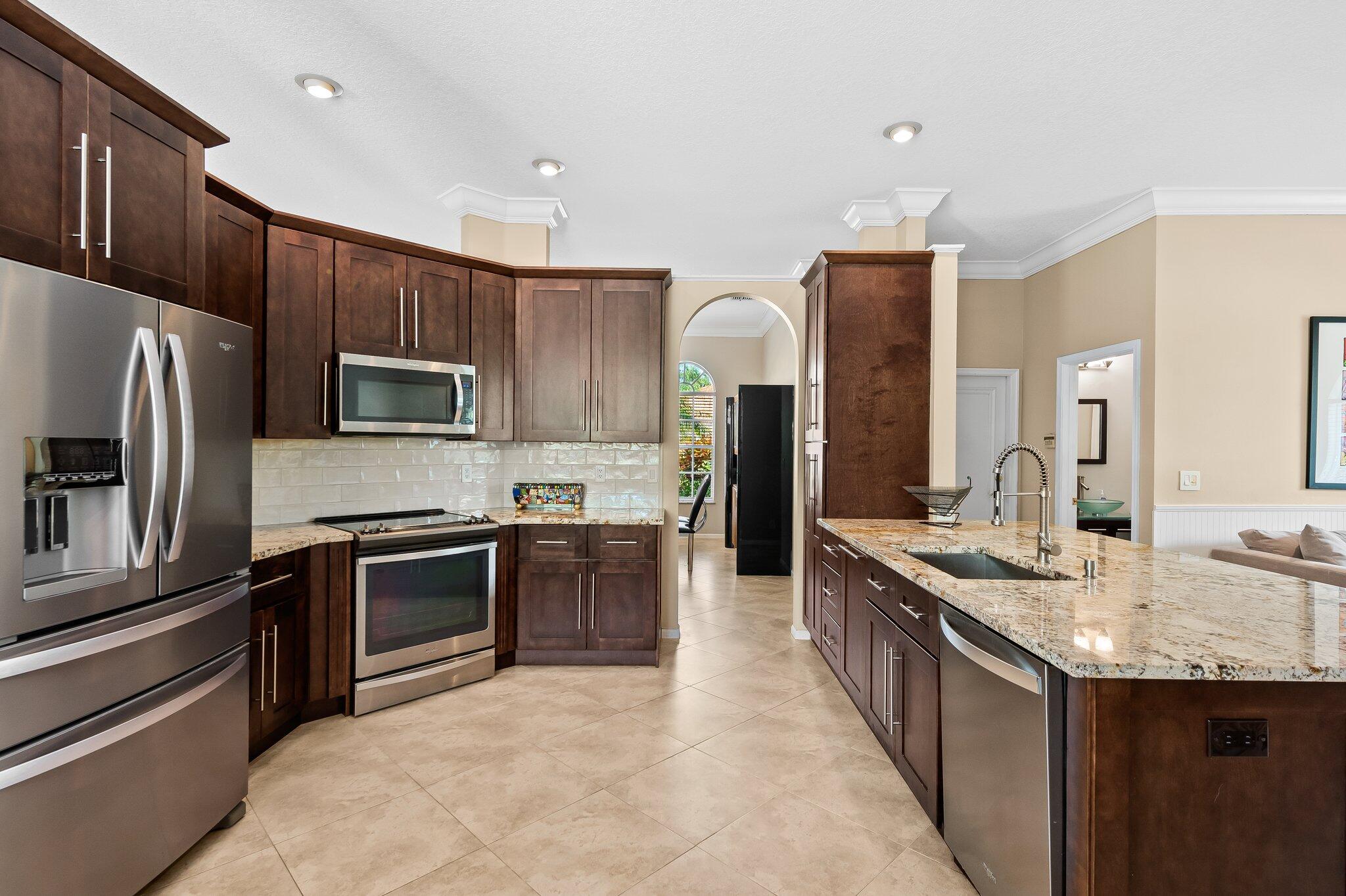 12408 Rockledge Circle Boca Raton, FL 33428 - Photo 6 of 35 Kitchen
