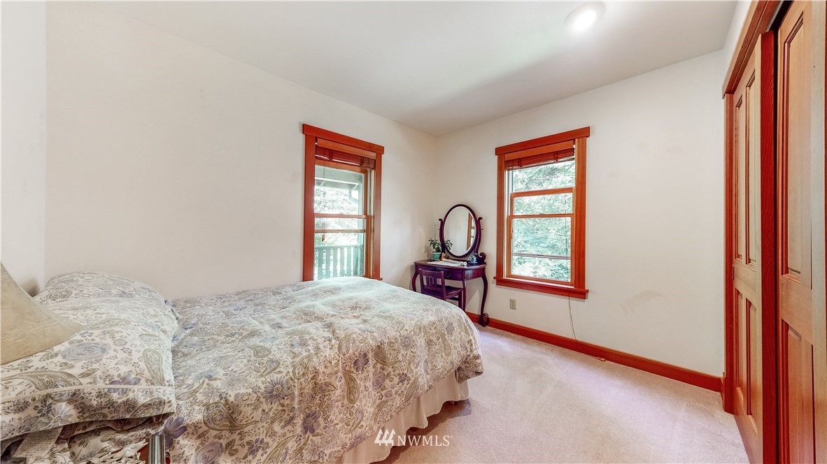 5994 Mission Road Bellingham, WA 98226 - Photo 13 of 23 Gallery Image 13