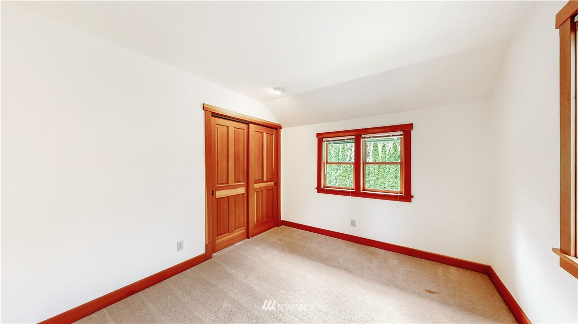 5994 Mission Road Bellingham, WA 98226 - Photo 15 of 23 Gallery Image 15