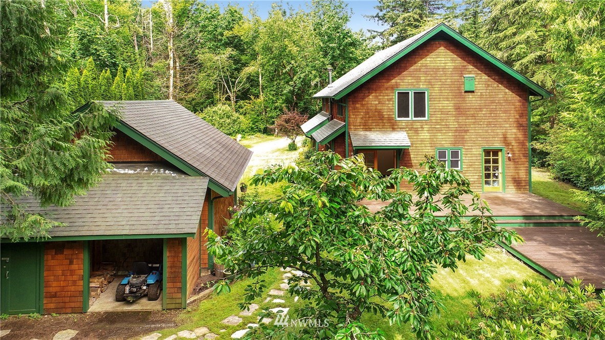 5994 Mission Road Bellingham, WA 98226 - Photo 3 of 23 Gallery Image 3