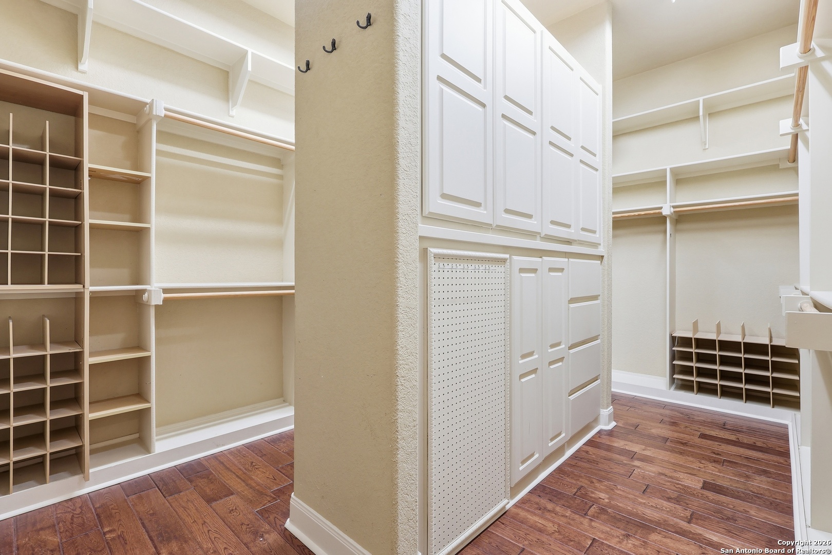 2435 Winding View San Antonio, TX 78260 - Photo 34 of 57 a view of kitchen and wooden floor