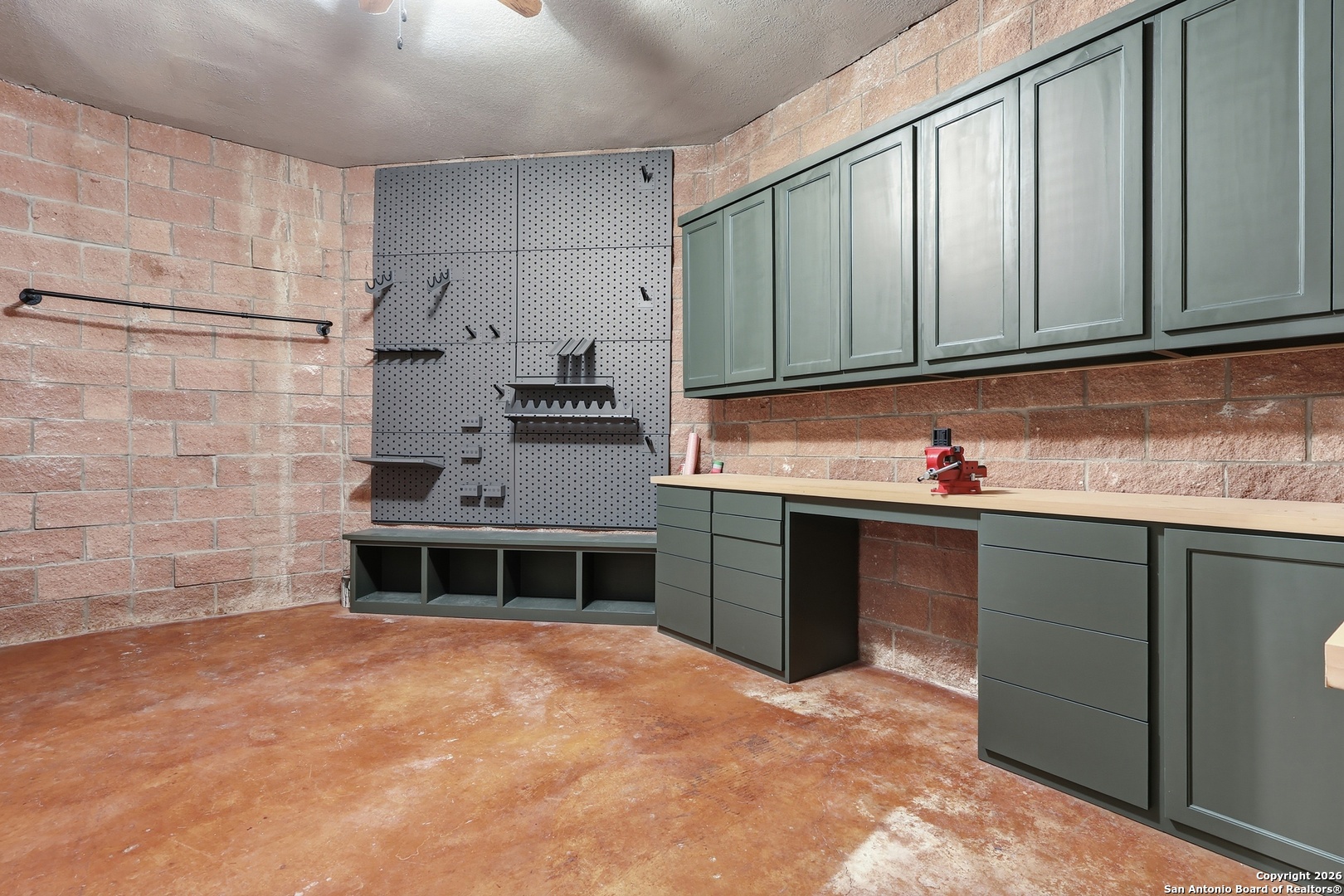 2435 Winding View San Antonio, TX 78260 - Photo 36 of 57