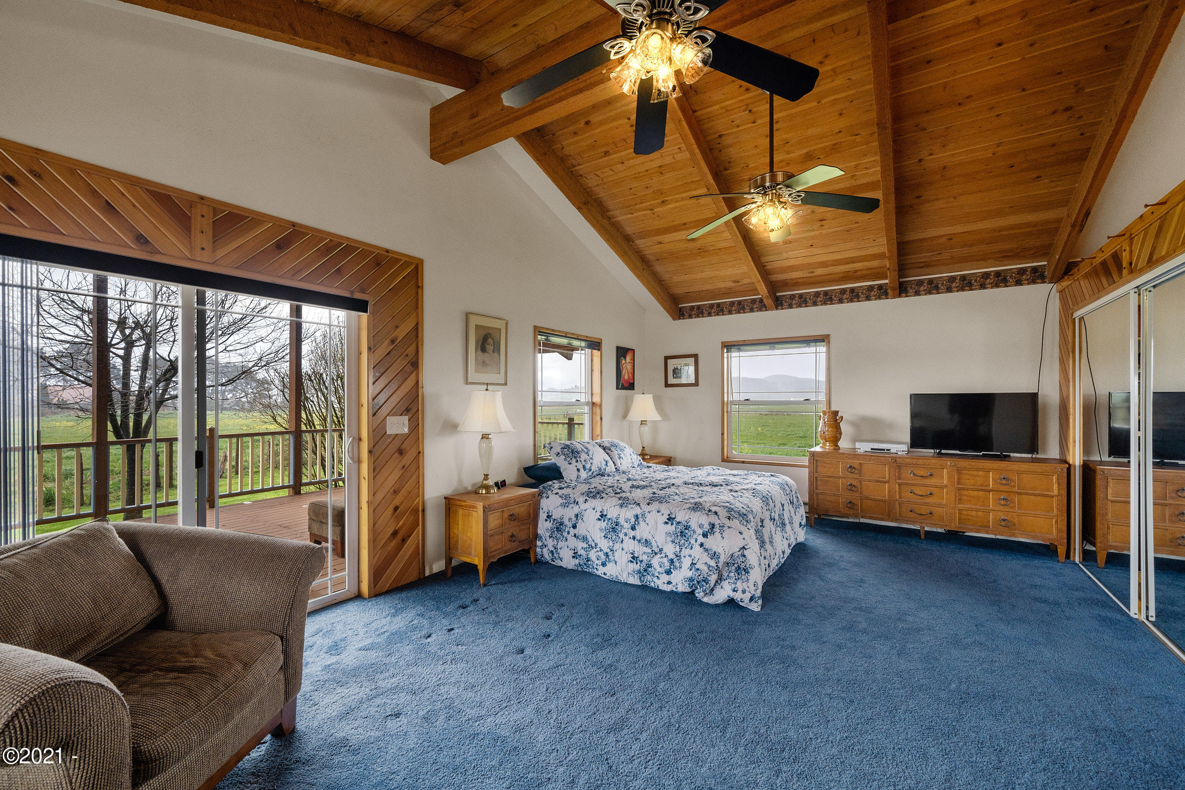 1735 Tone Road Tillamook, OR 97141 - Photo 3 of 29 DSC03642