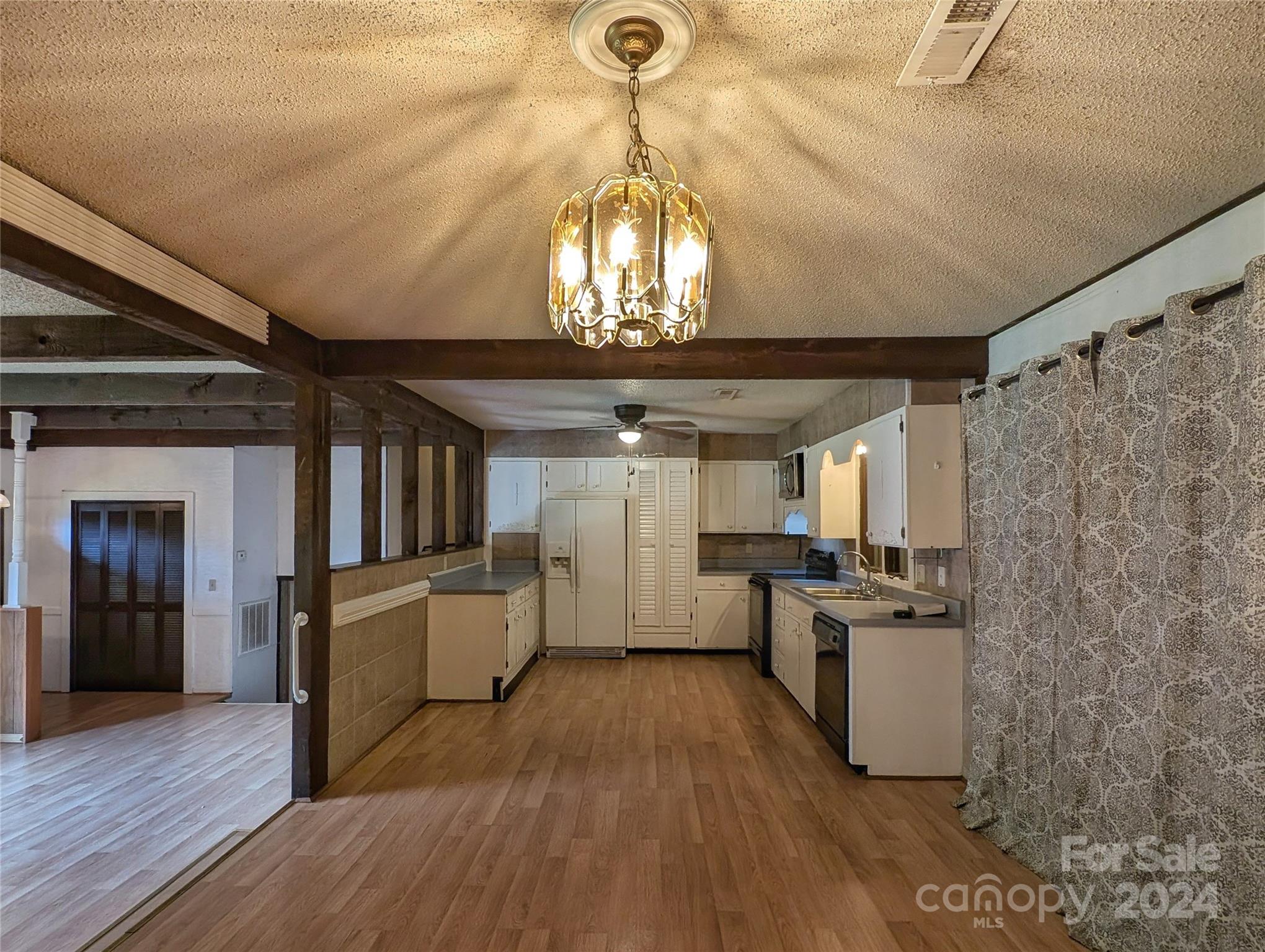64 Hilltop Road Waynesville, NC 28786 - Photo 17 of 48 Gallery Image 17