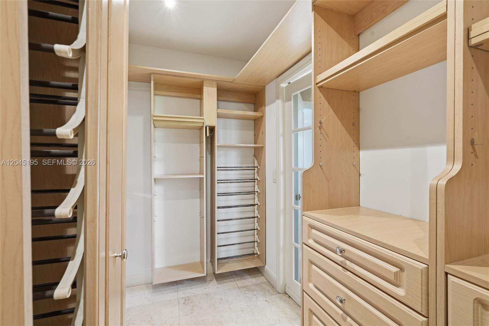592 Fernwood Road, Unit B Key Biscayne, FL 33149 - Photo 20 of 36 Primary closet