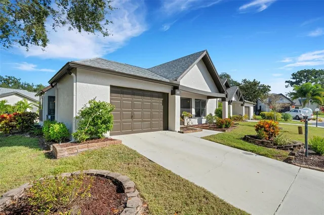 $350,000 | 3681 Ridgemont Court, Palm Harbor, FL 34684