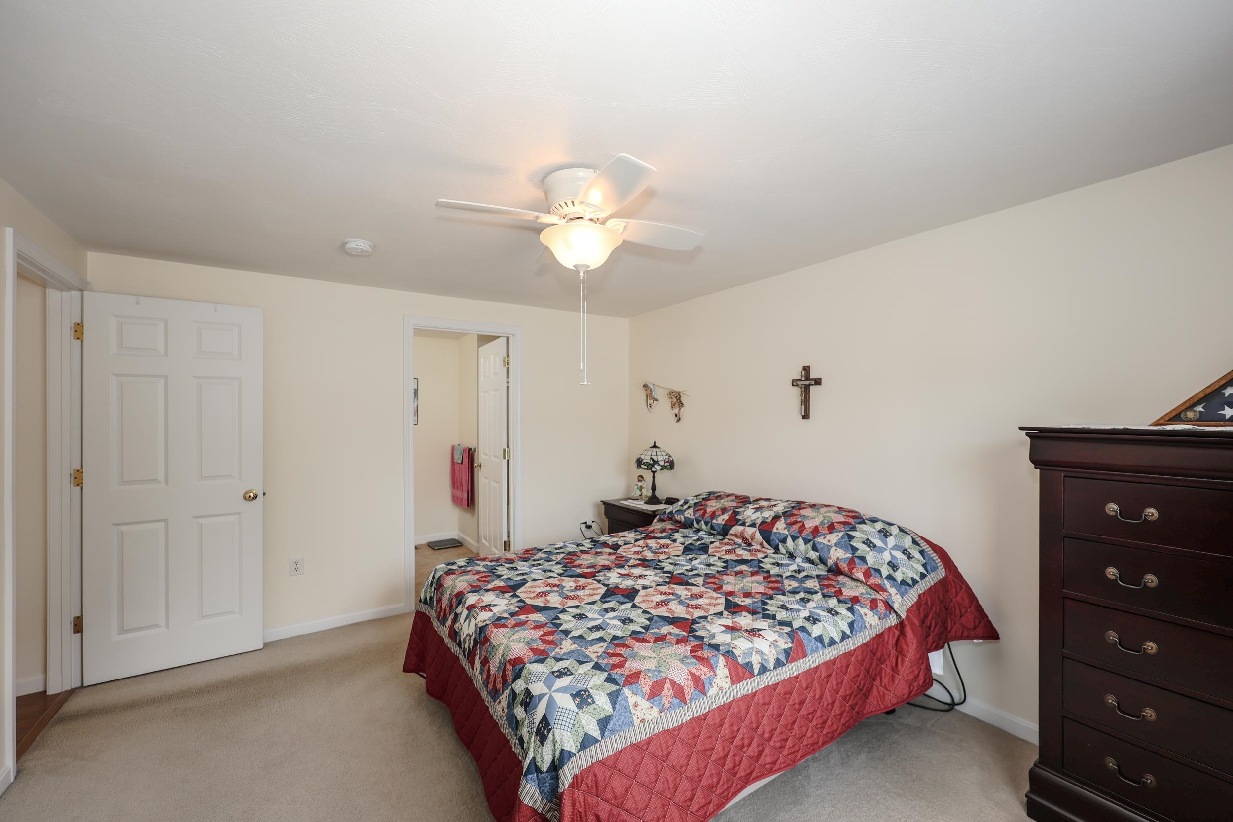 8 Cedar Street, Unit 8 Hooksett, NH 03106 - Photo 16 of 34