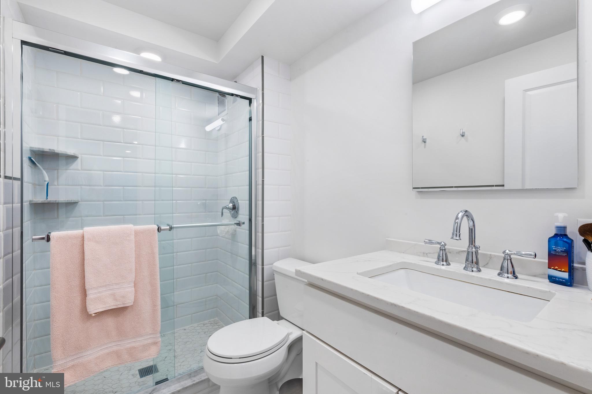 224 West Rittenhouse Square, Unit 801 Philadelphia, PA 19103 - Photo 18 of 23