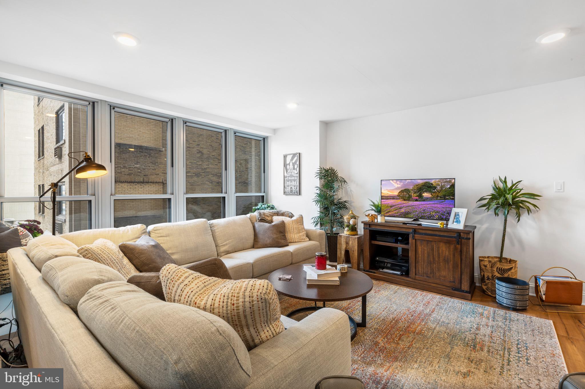 224 West Rittenhouse Square, Unit 801 Philadelphia, PA 19103 - Photo 3 of 23