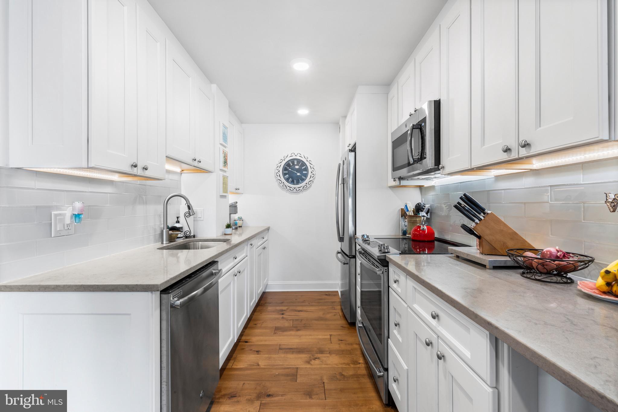 224 West Rittenhouse Square, Unit 801 Philadelphia, PA 19103 - Photo 8 of 23