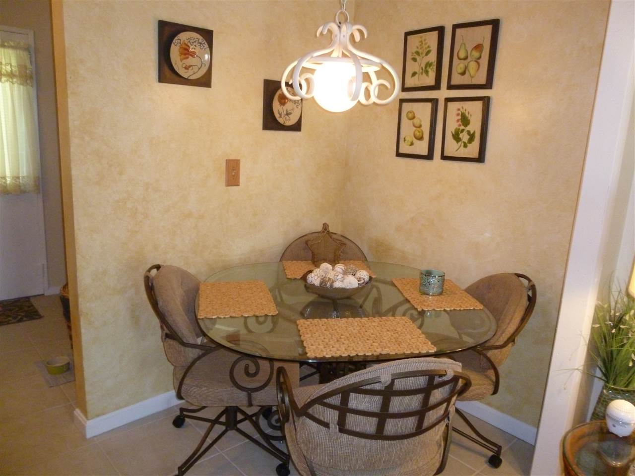 5304 Chadwick Road Evansville, IN 47710 - Photo 6 of 22 Gallery Image 6
