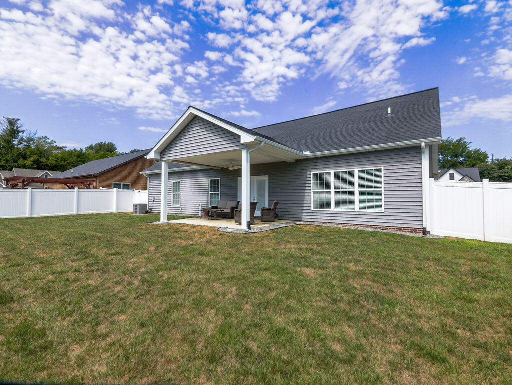 220 Hunter's Ridge Drive Paducah, KY 42001 - Photo 30 of 35 0N2A3542-HDR