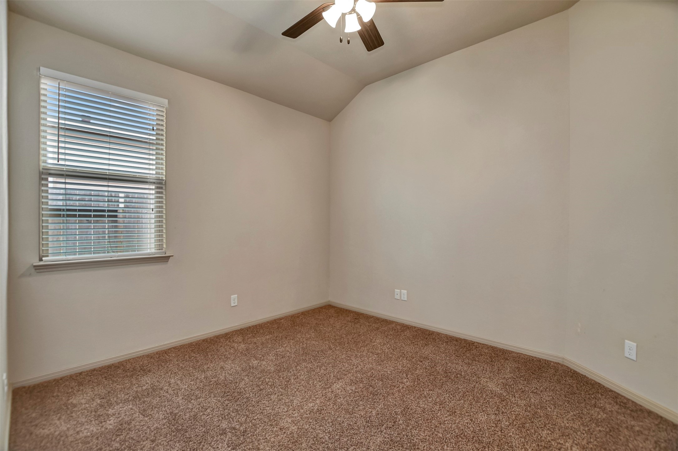 11413 West Woodmark Conroe, TX 77304 - Photo 31 of 40