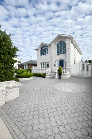 a view of building with yard