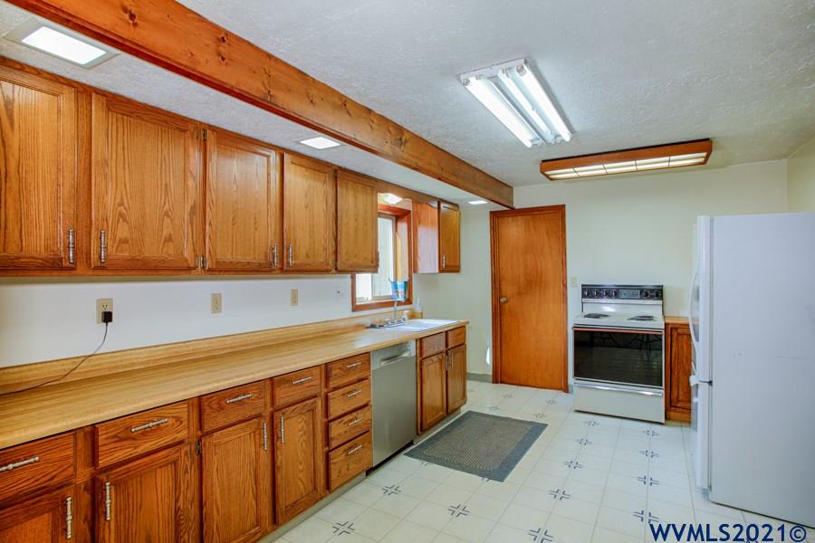 6941 Witzel Road Southeast Turner, OR 97392 - Photo 10 of 31