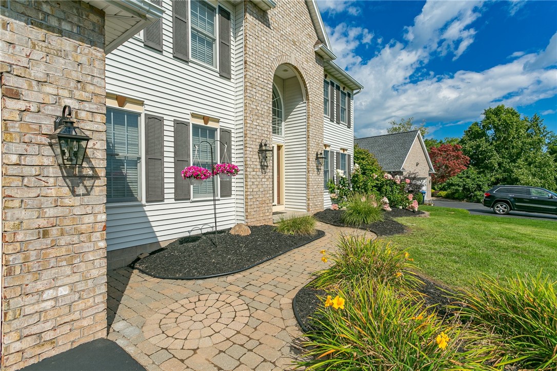 23 Longbow Circle Ogden, NY 14559 - Photo 5 of 50