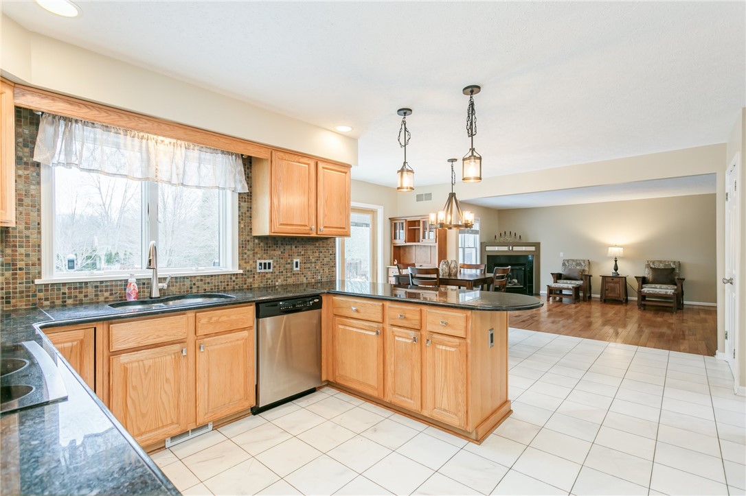 23 Longbow Circle Ogden, NY 14559 - Photo 7 of 50